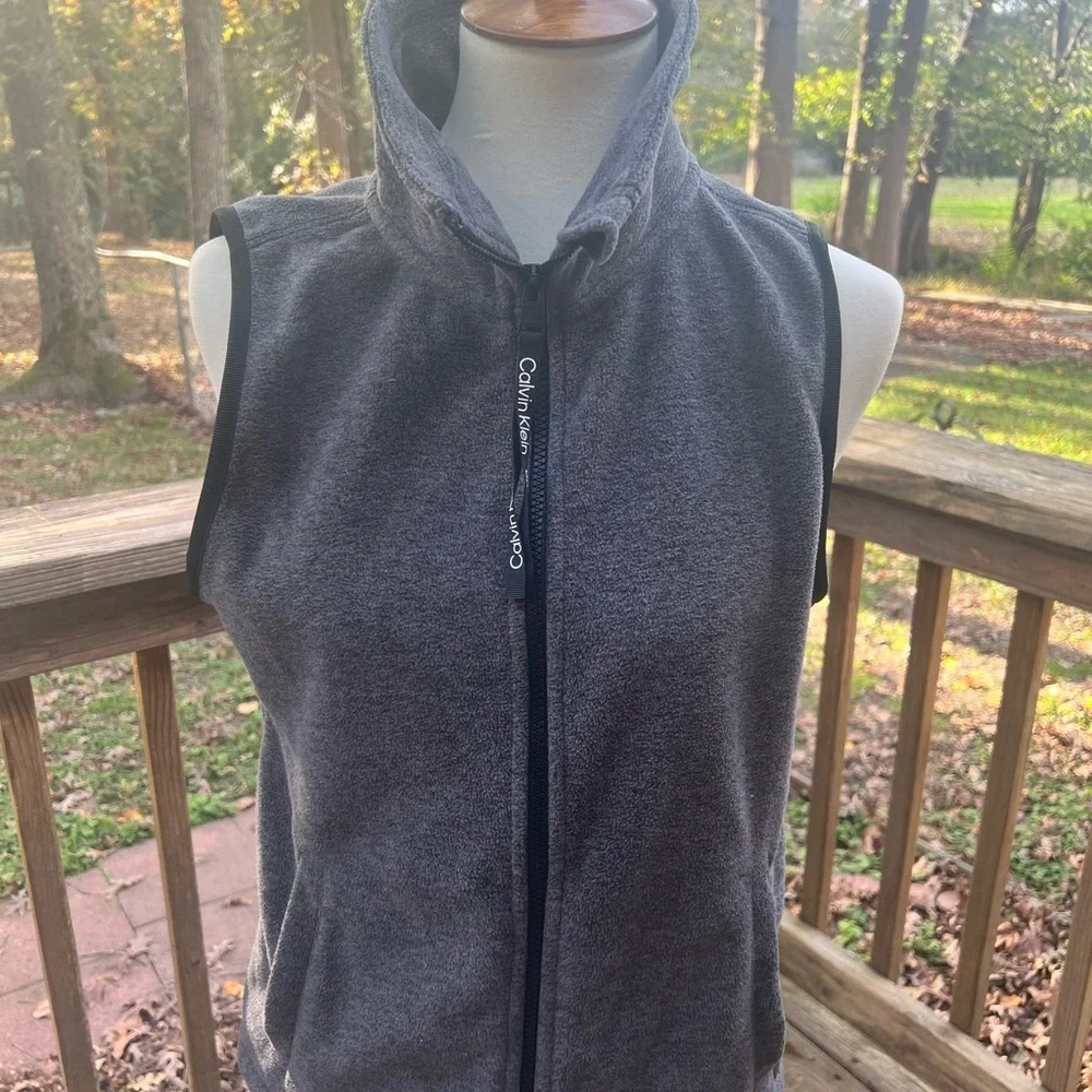 Calvin Klein gray fleece Performance Vest